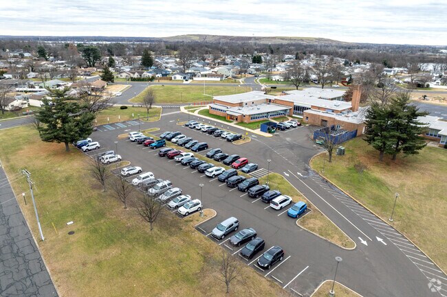 Walt Disney Elementary School has plenty of parking.