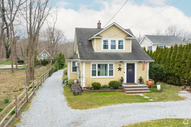 Affordable homes are available in Head of the Harbor.