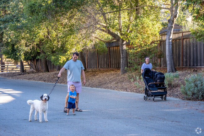 Sugarloaf Open Space offers Walnut Knolls families multiple hiking paths and fun.