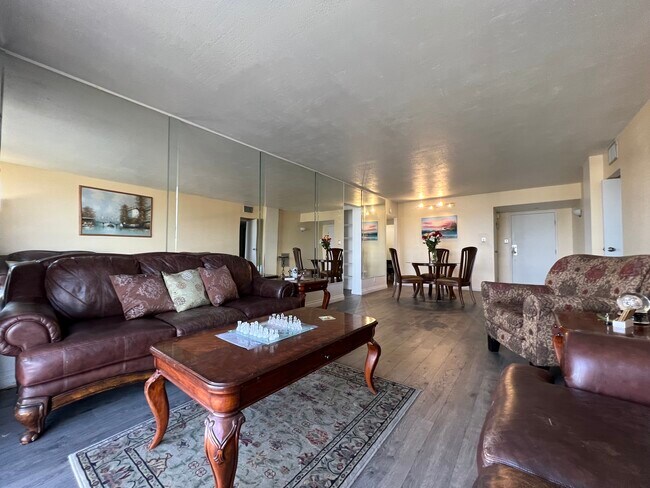 3930 University Center Dr unit 60, Las Vegas, NV 89119 - photo 3