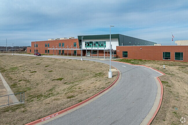Fairview Elementary School has a student-teacher ratio of 18 to 1.