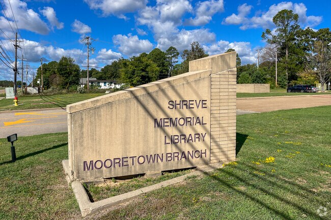 Shreve Memorial Library serves Mooretown and Hollywood Heights with community programs.