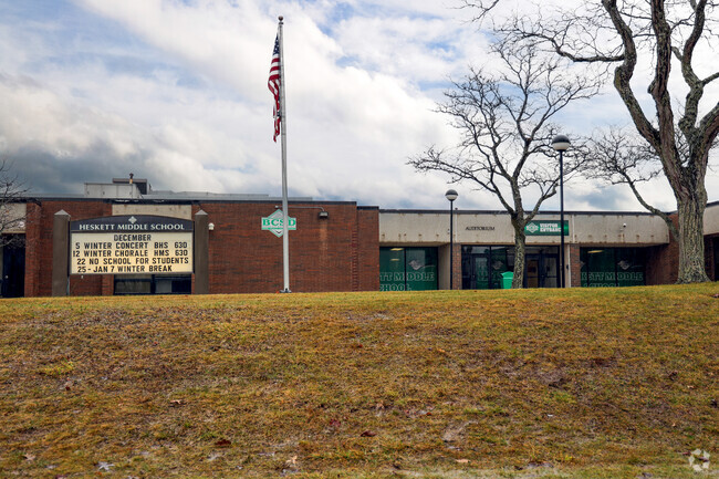 Heskett Middle School, Bedford