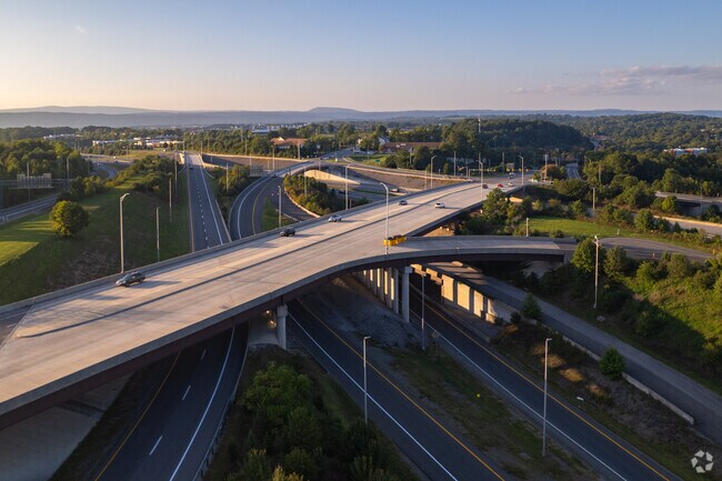 Farmview-Ramble offers a quiet, suburban environment with urban convenience.