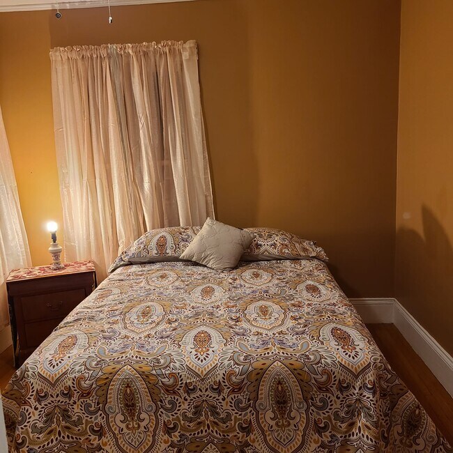 35 Algonquin St, Dorchester Center, MA 02124 - photo 6