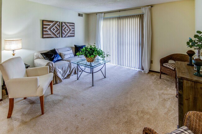 Cedar Ridge, Indianapolis, IN 46235 - photo 7