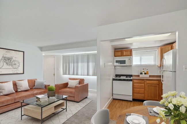 Barclay Square Apartments, Baltimore, MD 21239 - photo 3