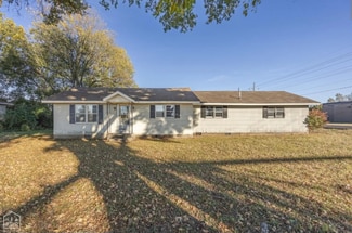 1598 S Division St, Blytheville, AR 72315