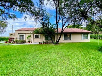 318 Patio Village Terrace, Weston, FL 33326