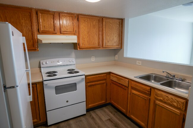 3280 N Downing St unit 1-311, Denver, CO 80205 - photo 2