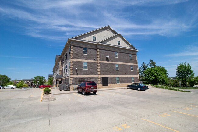 Beach View, Ames, IA 50014 - photo 4