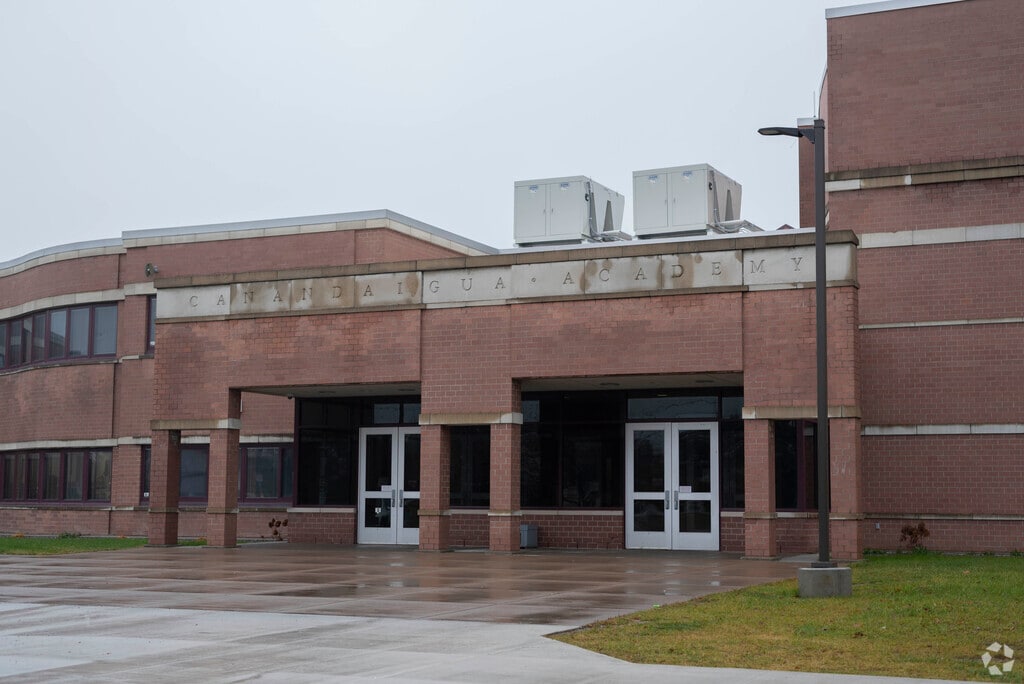Canandaigua Academy And Middle School provides education in 
Outlying Ontario County.
