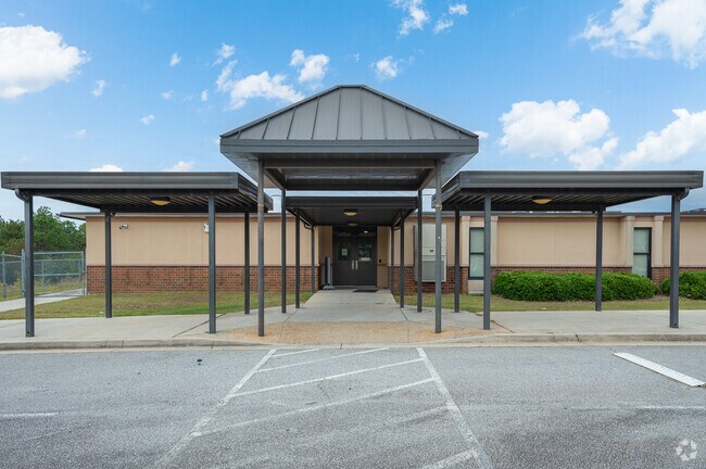Terrace Manor Elementary is great place for the students of Albion Hills to attend.