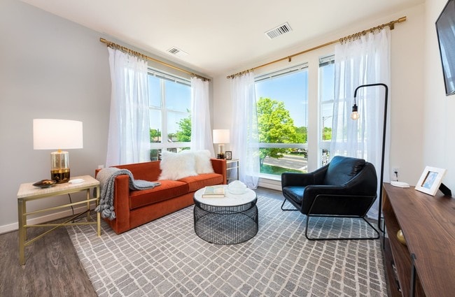 Studio 3807, Brentwood, MD 20722 - photo 4