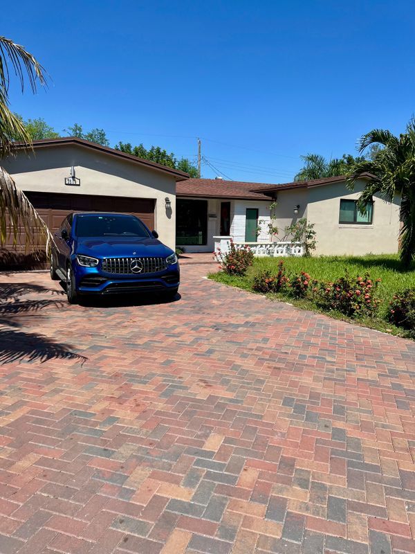 7619 Dilido Blvd, Miramar, FL 33023