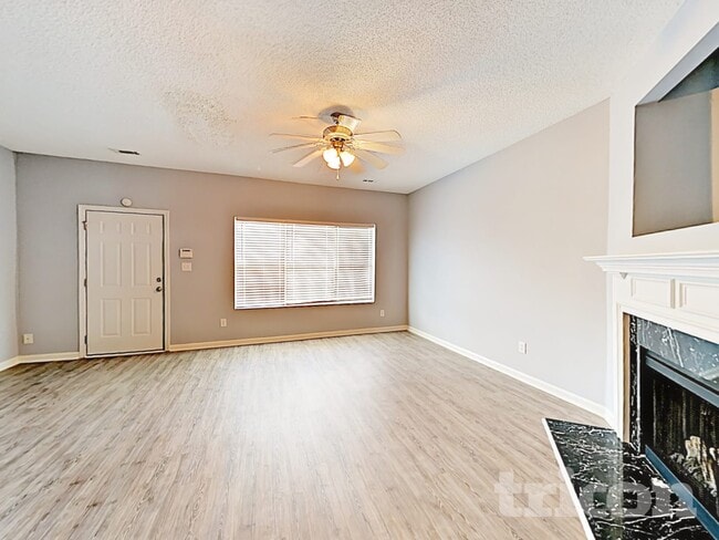 5484 Sierra Tr, College Park, GA 30349 - photo 5