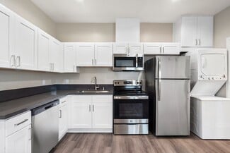 550 Laurie Ln, Thousand Oaks, CA 91360