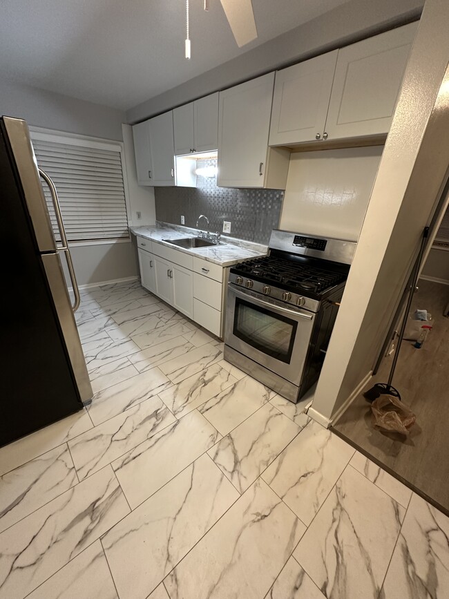 11668 San Jose, Redford, MI 48239 - photo 6