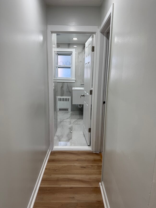 93 Clunie Ave unit 2, Yonkers, NY 10703 - photo 3