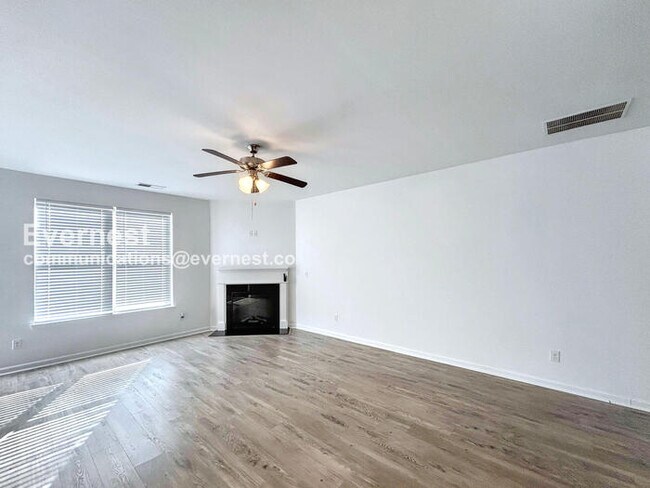 3995 Tyne Ct, Atlanta, GA 30349 - photo 6