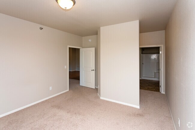 The Chateau, Minot, ND 58701 - photo 7