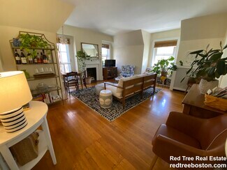 1740 Beacon St Unit 3, Brookline, MA 02445