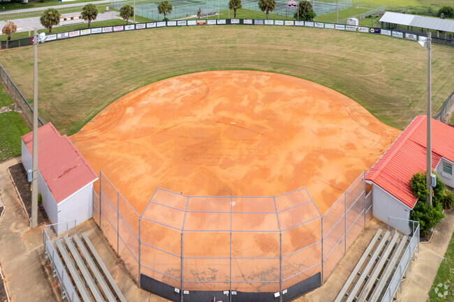 Avon Park High School  has a baseball diamond for the baseball team.