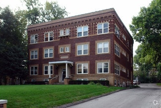 3612 Ingersoll Ave, Des Moines, IA 50312