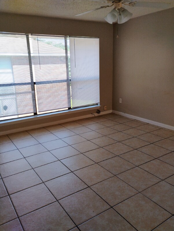 1707 Port Dr unit C, Baton Rouge, LA 70820 - photo 2