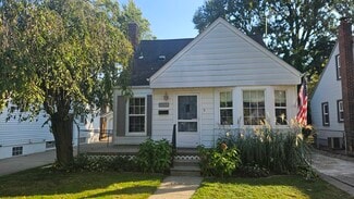 2259 Cambridge Rd, Berkley, MI 48072