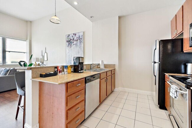 925 Common St unit ID1266897P, New Orleans, LA 70112 - photo 6