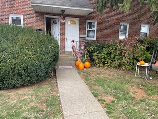 17A St Albans Ave, Newtown Square, PA 19073