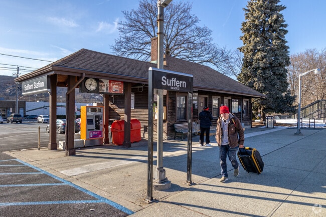 The Suffern Station connects Hillburn commuters to NJ Transit, providing easy access to Secaucus Junction and New York City.