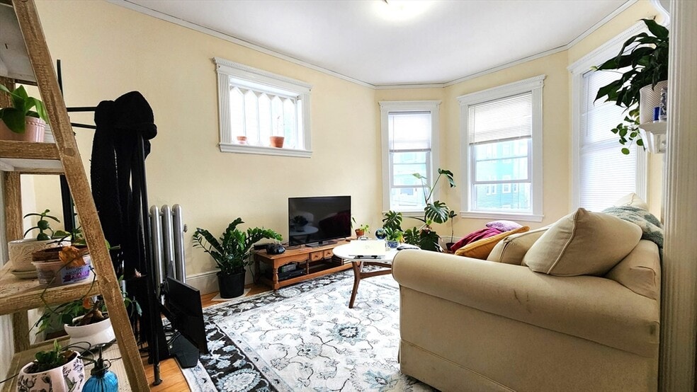 6 Newton St unit 2, Cambridge, MA 02139 - photo 1