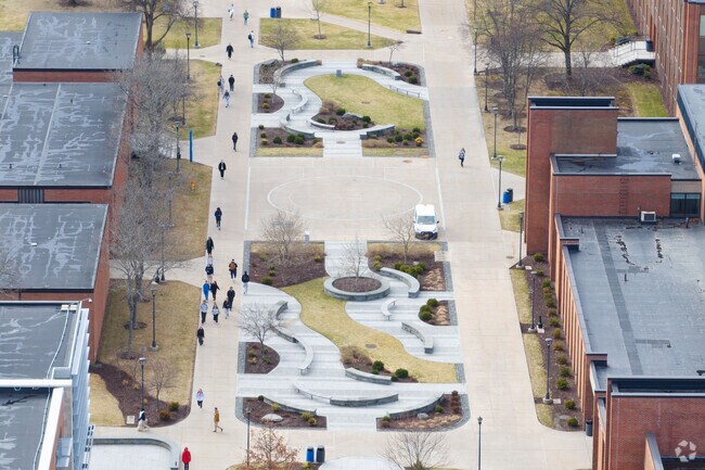 SUNY Oneonta offers over 60 undergraduate programs and has roughly 5,500 students enrolled annually.