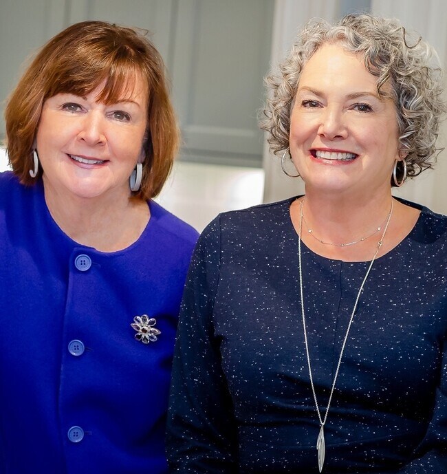 Paula & Peggy Team