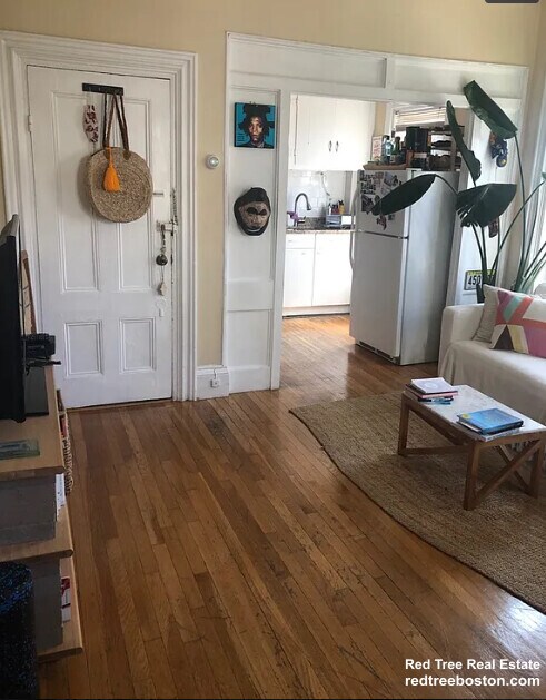 6 Cambridge Terrace Unit 2L, Boston, MA 02134