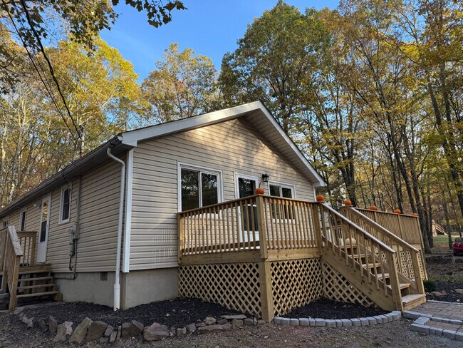 106 Lenape Trail, Albrightsville, PA 18210 - photo 4