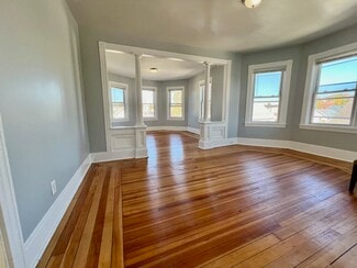 31 Holman St Unit 3, Attleboro, MA 02703