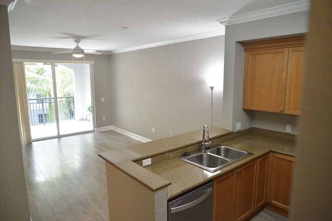 1660 Renaissance Commons Blvd, Boynton Beach, FL 33426 - photo 3