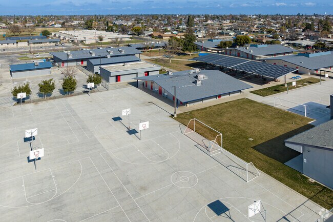 Mulcahy Middle School in Tulare provides shaded areas for students to enjoy.