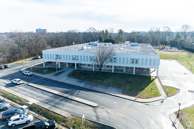 The student population of Picadome Elementary School is 417 and the school serves PK-5.