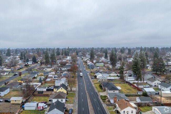 Town and Country features a few arterial roads