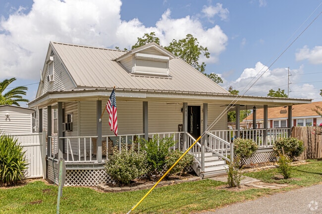 Acadian style homes are common in Reserve.