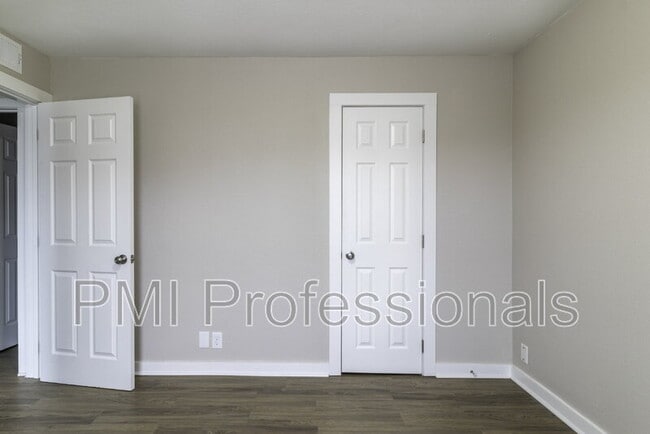 148 Kingsridge Dr, La Vergne, TN 37086 - photo 4