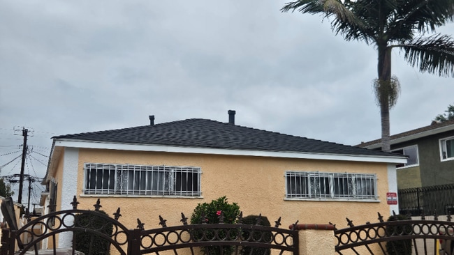 711 N Sloan Ave, Compton, CA 90221 - photo 3