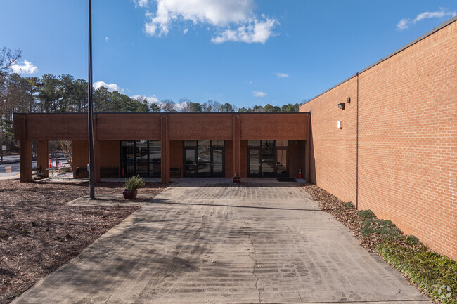 Head Elementary School is one of the top rated schools in the area.