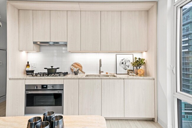 310 N Halsted St unit 2811, Chicago, IL 60661 - photo 2