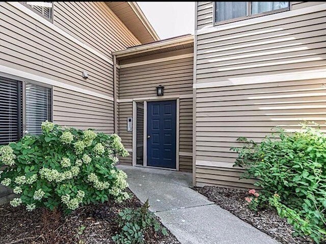 250 Briarcrest Dr unit 129, Ann Arbor, MI 48104 - photo 3