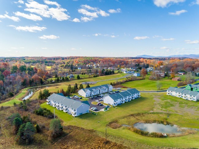 Farmhouse Commons, Saugerties, NY 12477 - photo 6